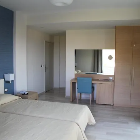 Stomio Beach Hotel 2*